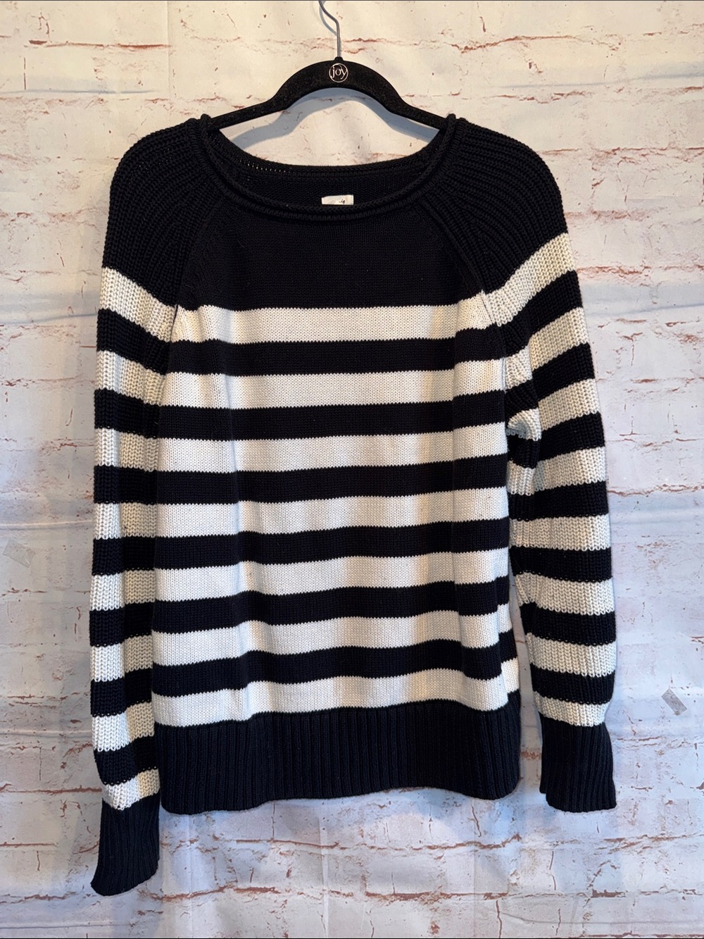 Aerie Black White Striped Crewneck Sweater chunky oversized xs pullover cotton
